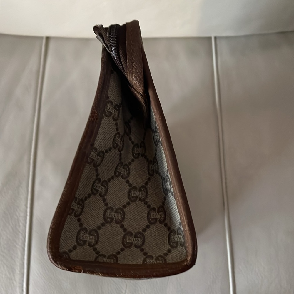 Gucci Plus Monogram Clutch - Picture 4 of 12
